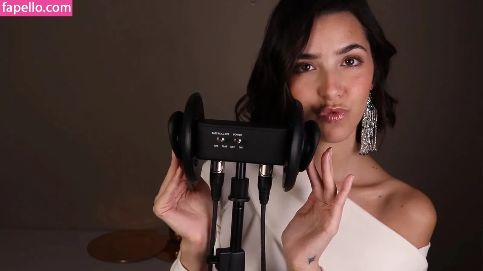 ASMR Glow Onlyfans Photo Gallery 