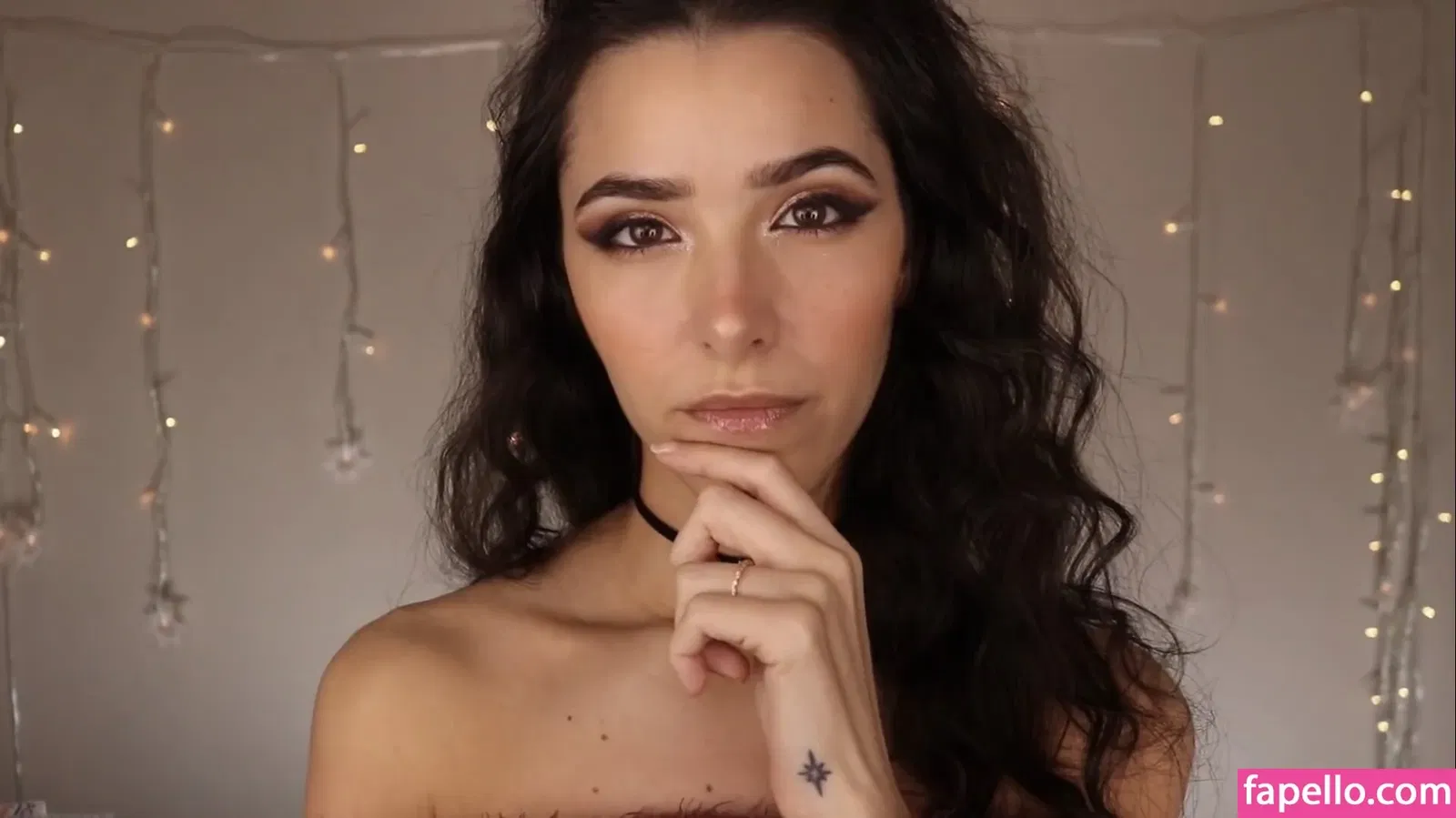 ASMR Glow Onlyfans Photo Gallery 