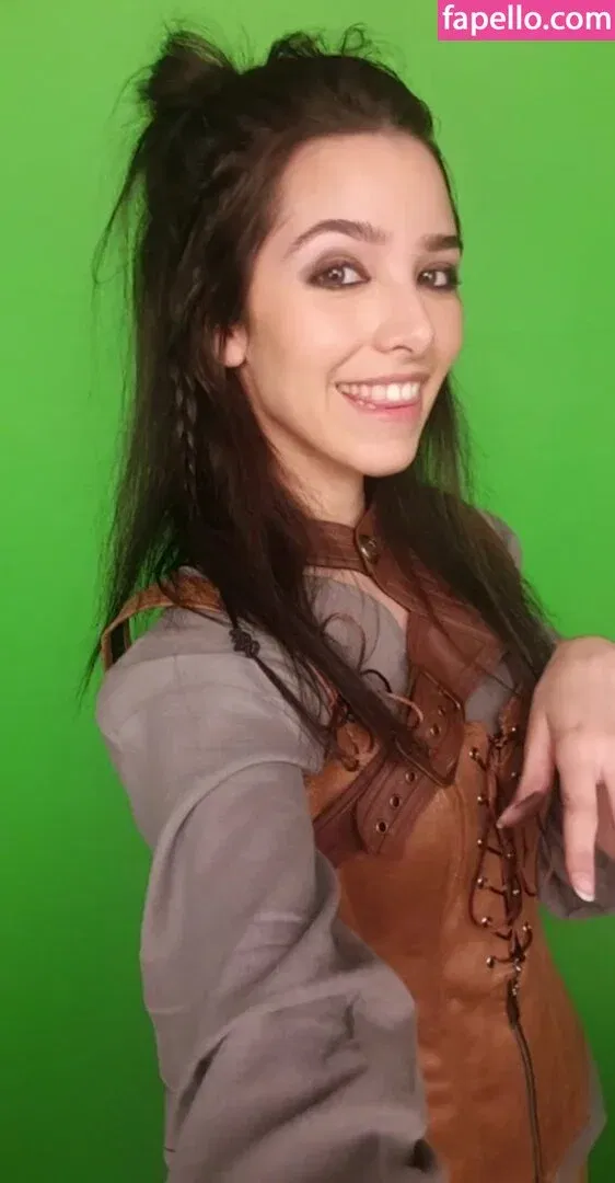 ASMR Glow Onlyfans Photo Gallery 