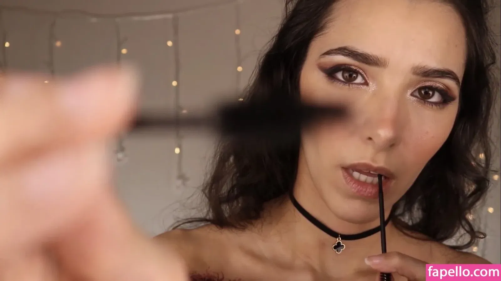 ASMR Glow Onlyfans Photo Gallery 