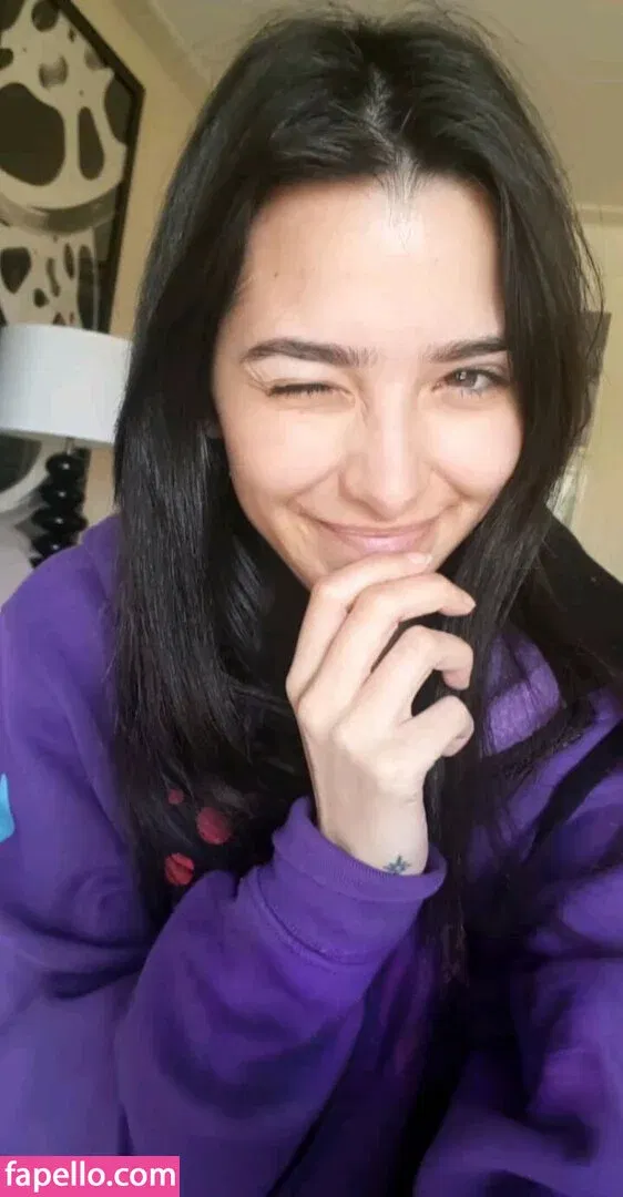 ASMR Glow Onlyfans Photo Gallery 