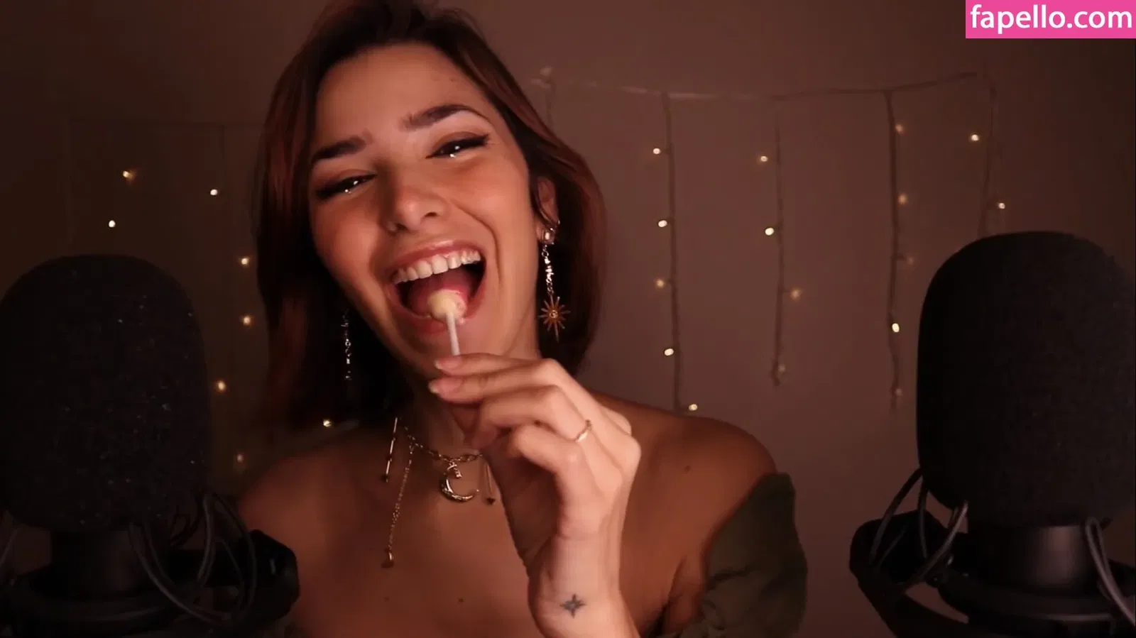 ASMR Glow Onlyfans Photo Gallery 