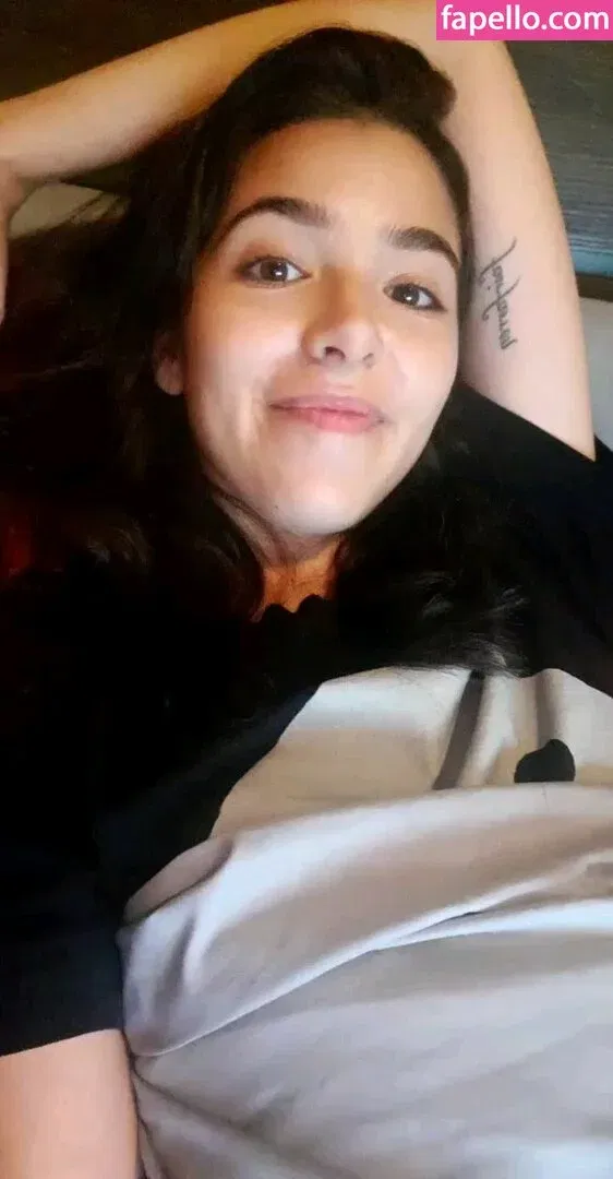 ASMR Glow Onlyfans Photo Gallery 