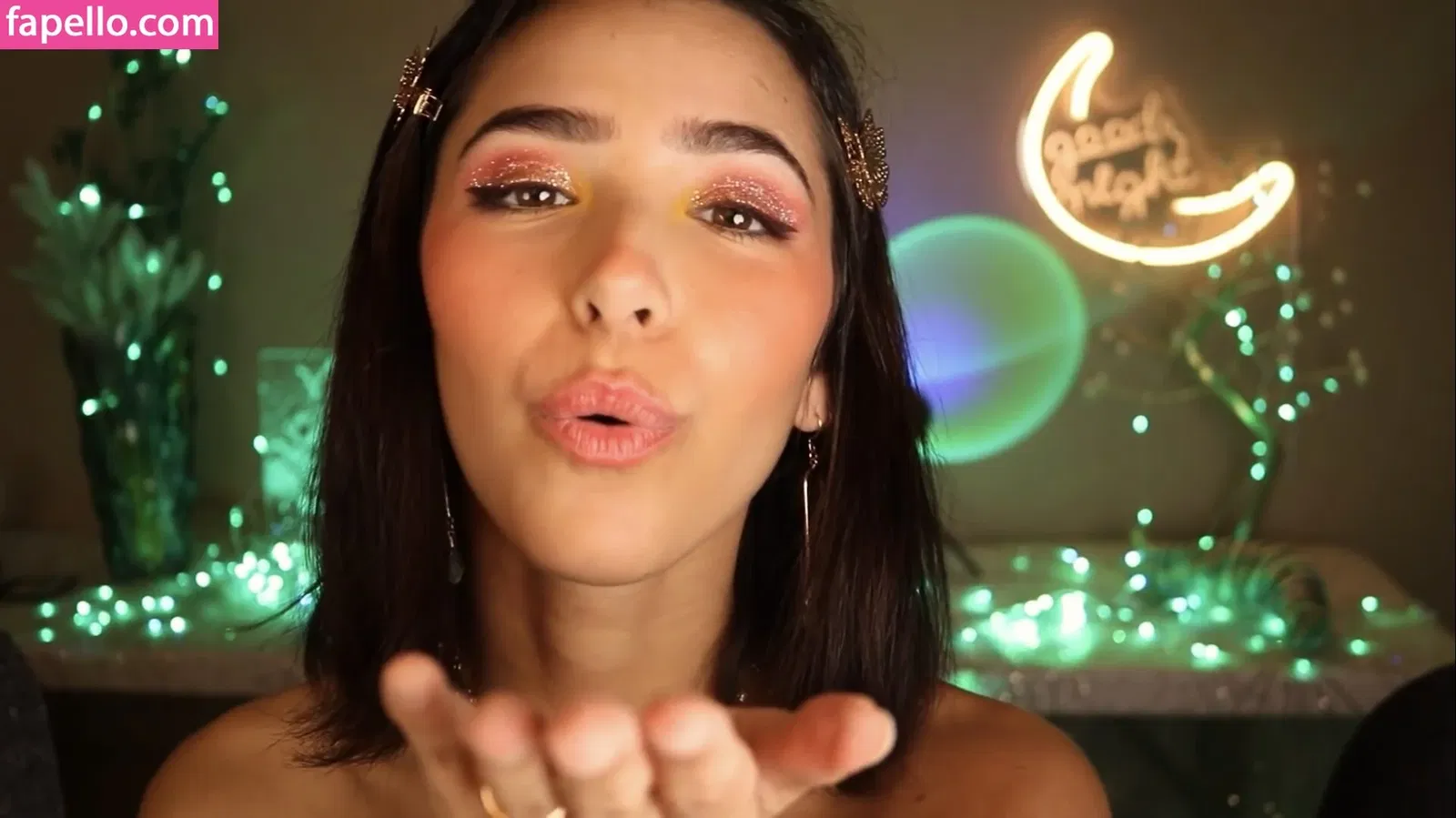 ASMR Glow Onlyfans Photo Gallery 