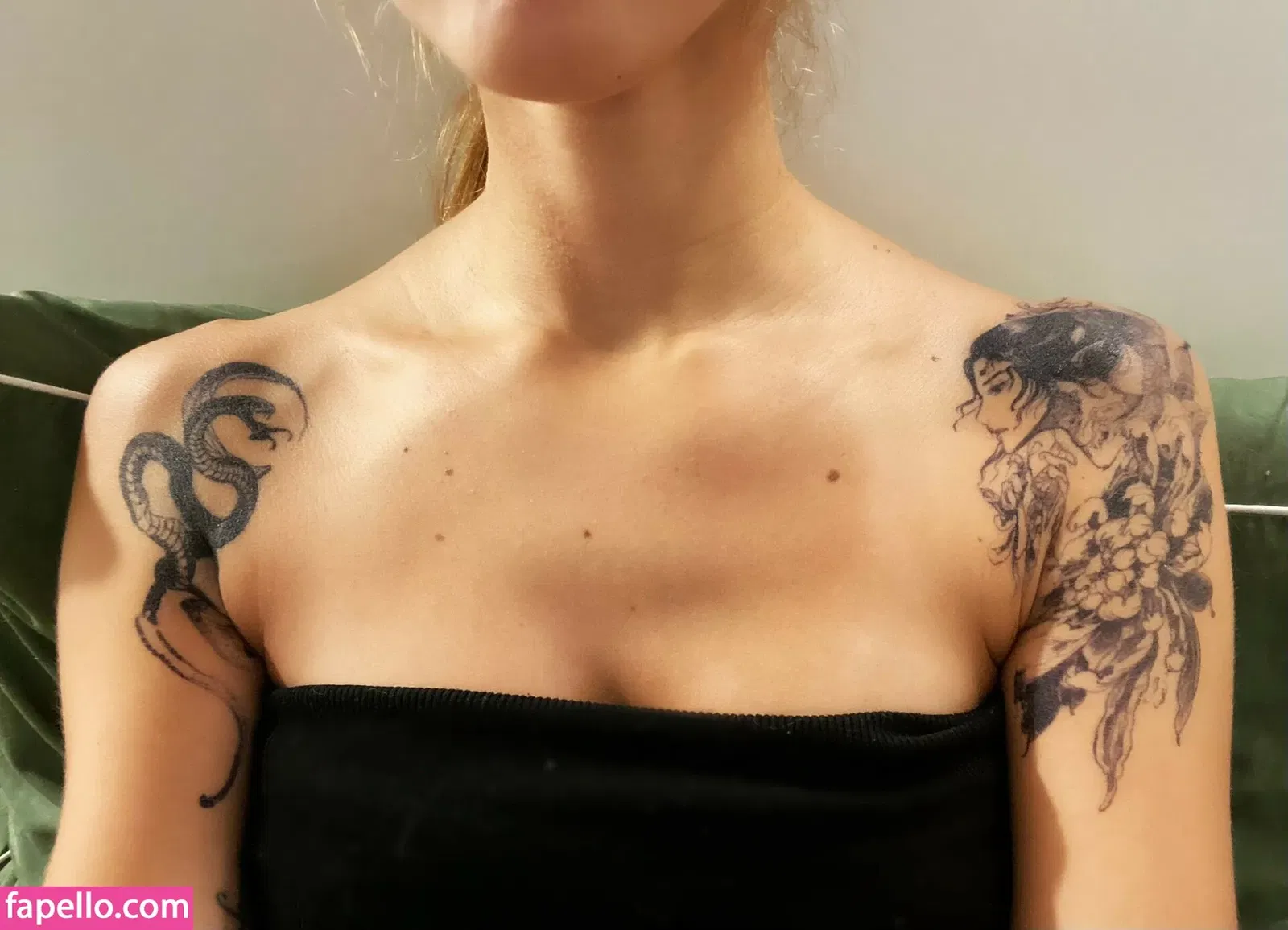 ASMR Glow Onlyfans Photo Gallery 