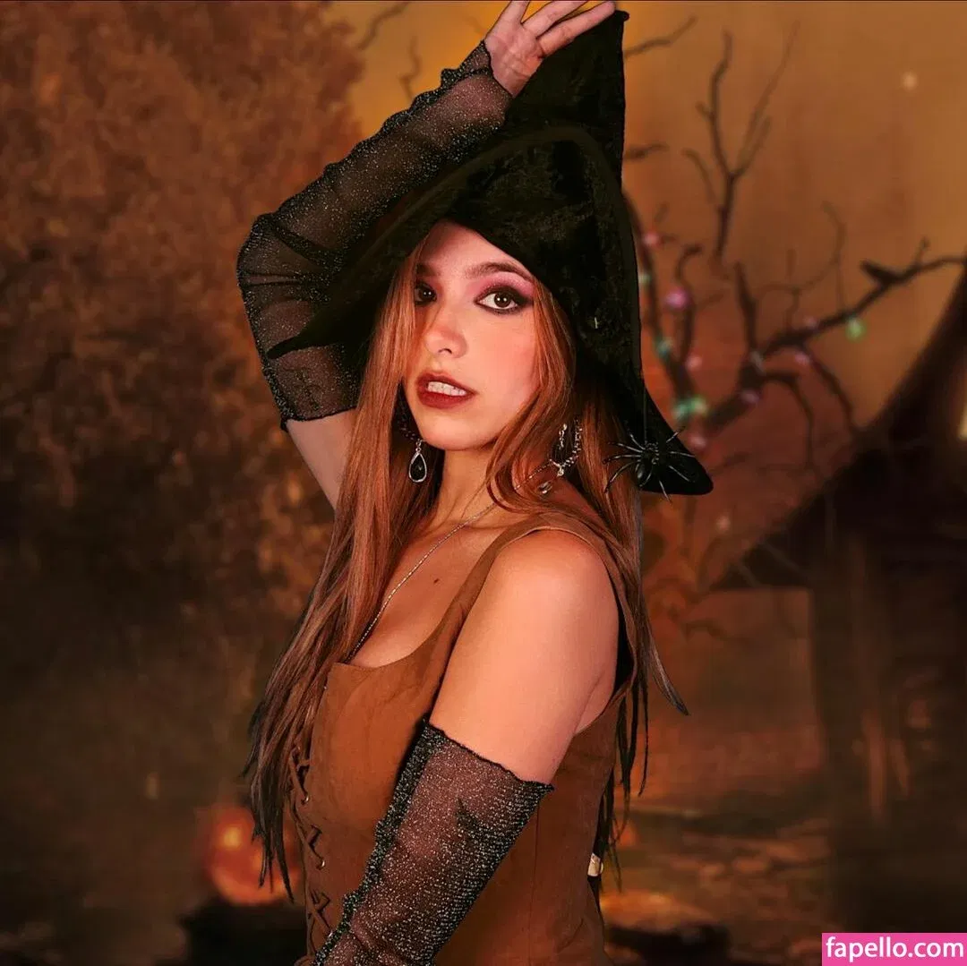 ASMR Glow Onlyfans Photo Gallery 