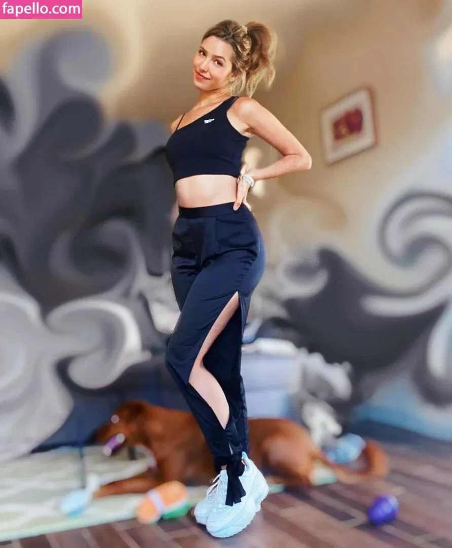 ASMR Glow Onlyfans Photo Gallery 