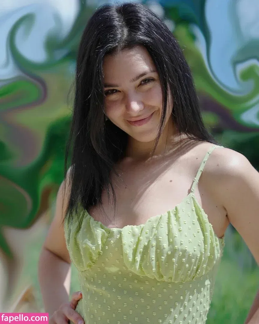 ASMR Glow Onlyfans Photo Gallery 