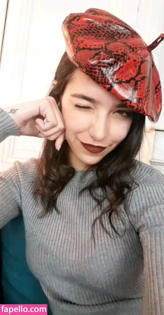 ASMR Glow Onlyfans Photo Gallery 