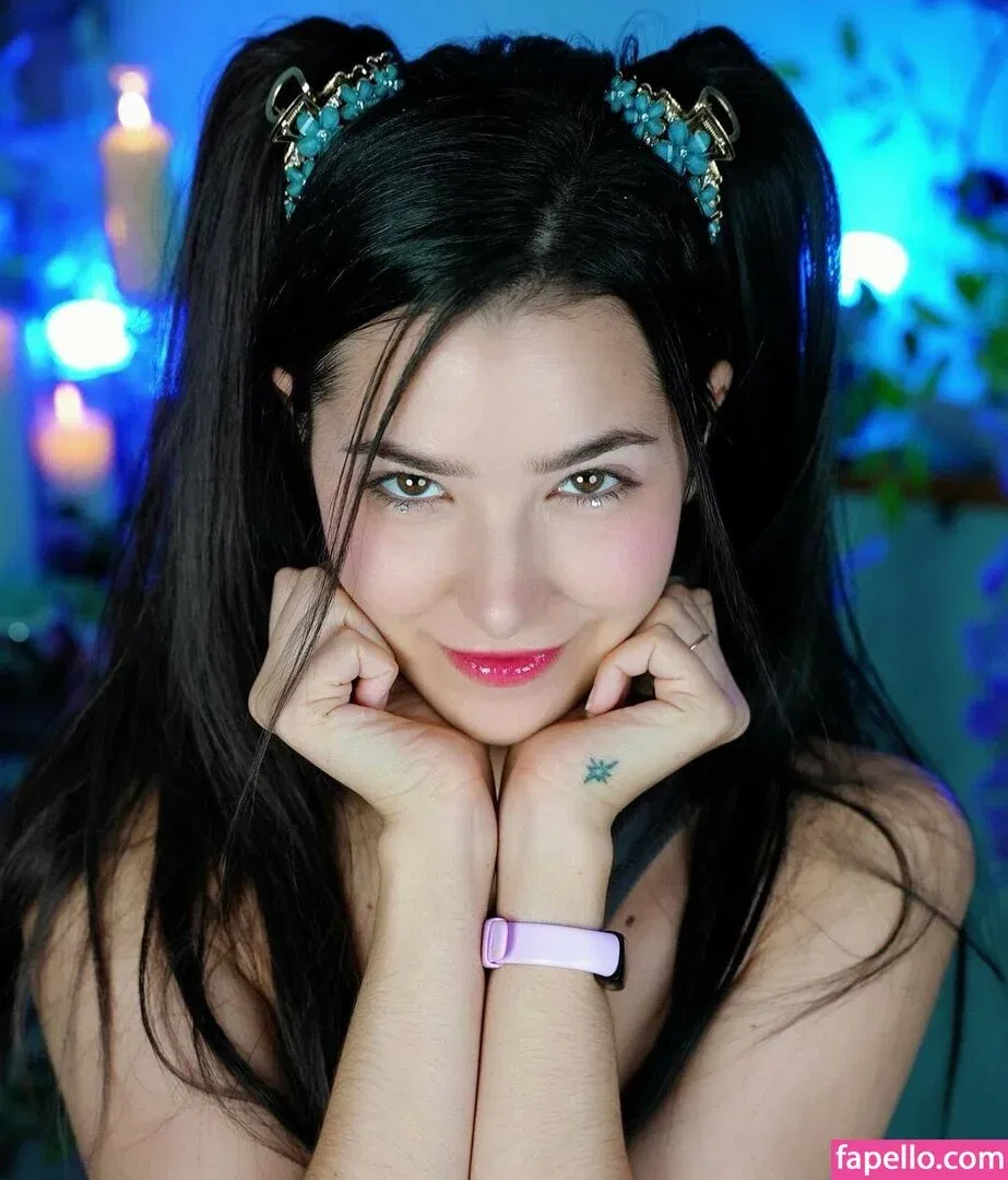 ASMR Glow Onlyfans Photo Gallery 