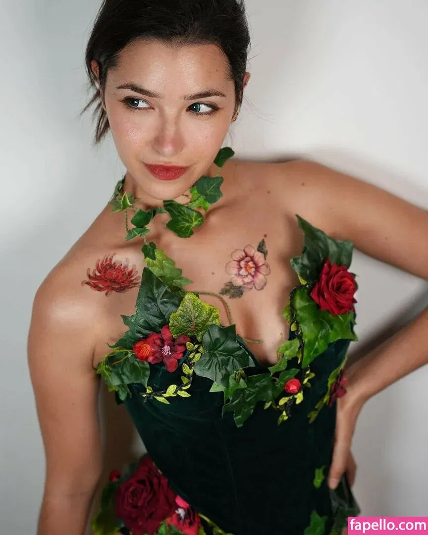 ASMR Glow Onlyfans Photo Gallery 