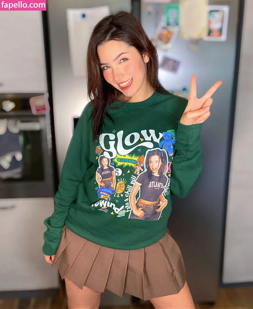 ASMR Glow Onlyfans Photo Gallery 