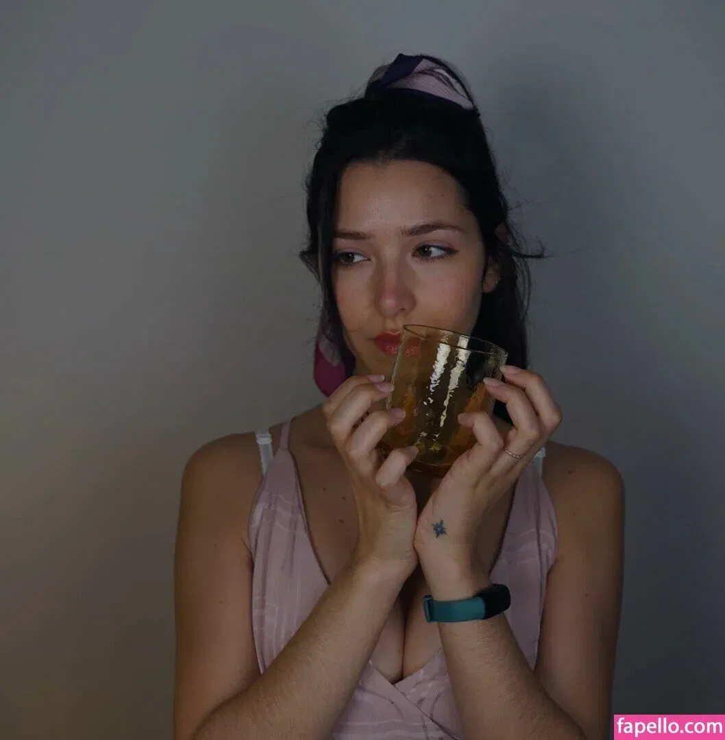 ASMR Glow Onlyfans Photo Gallery 