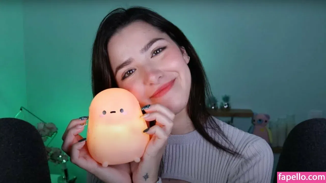 ASMR Glow Onlyfans Photo Gallery 