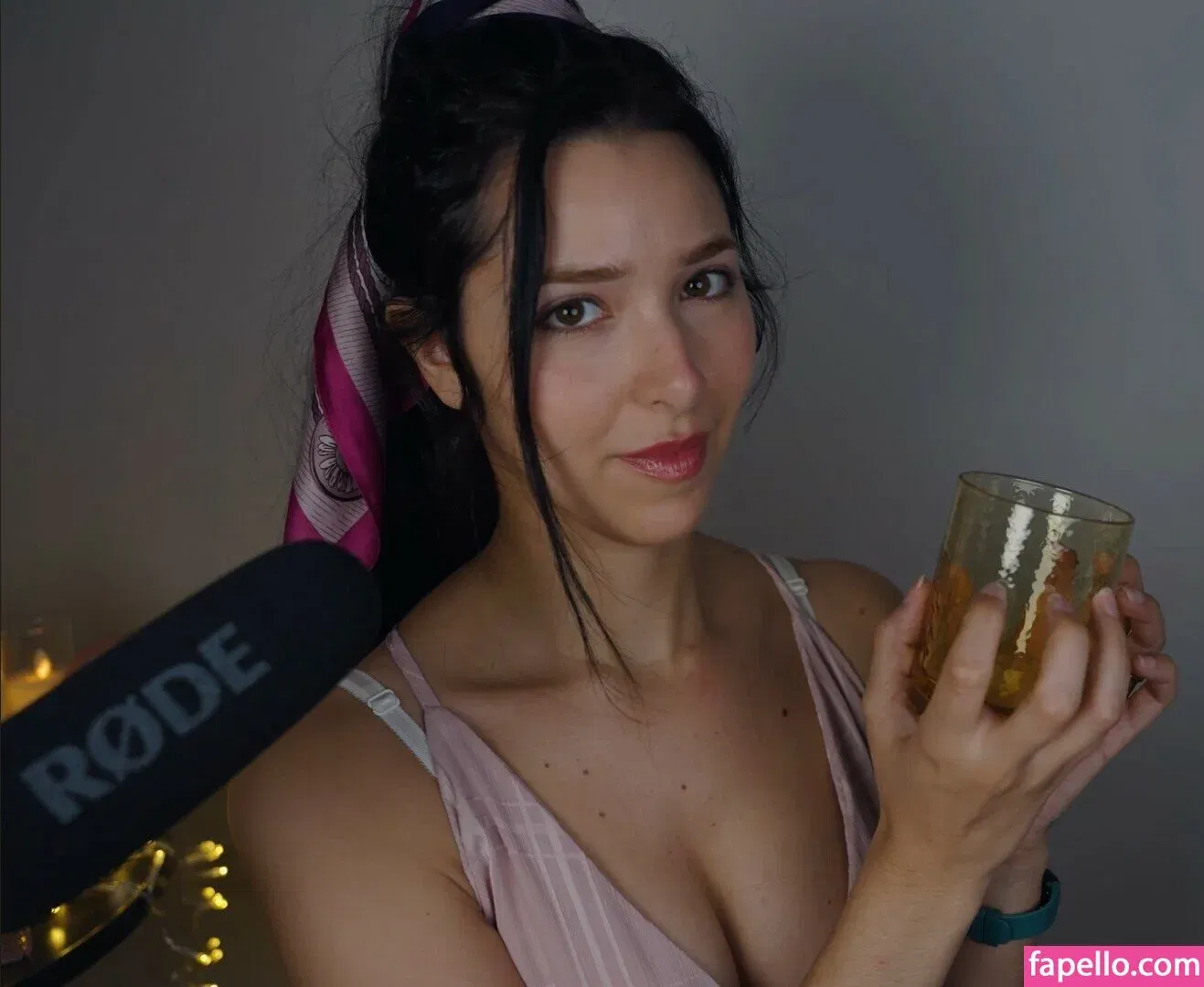 ASMR Glow Onlyfans Photo Gallery 