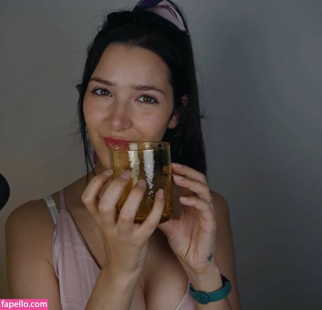 ASMR Glow Onlyfans Photo Gallery 