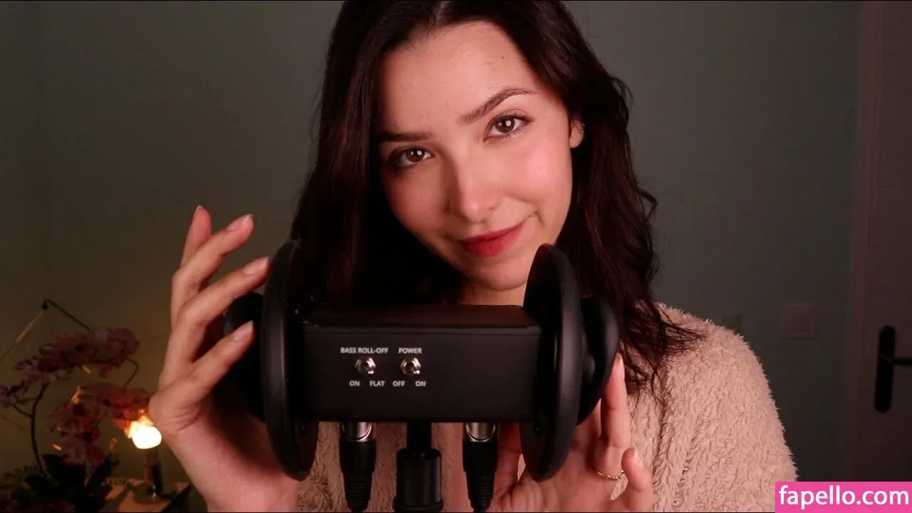 ASMR Glow Onlyfans Photo Gallery 