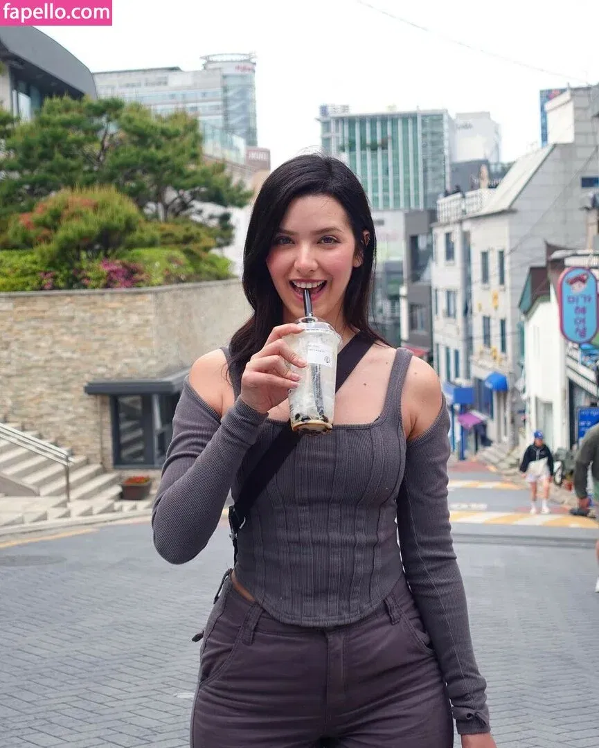 ASMR Glow Onlyfans Photo Gallery 