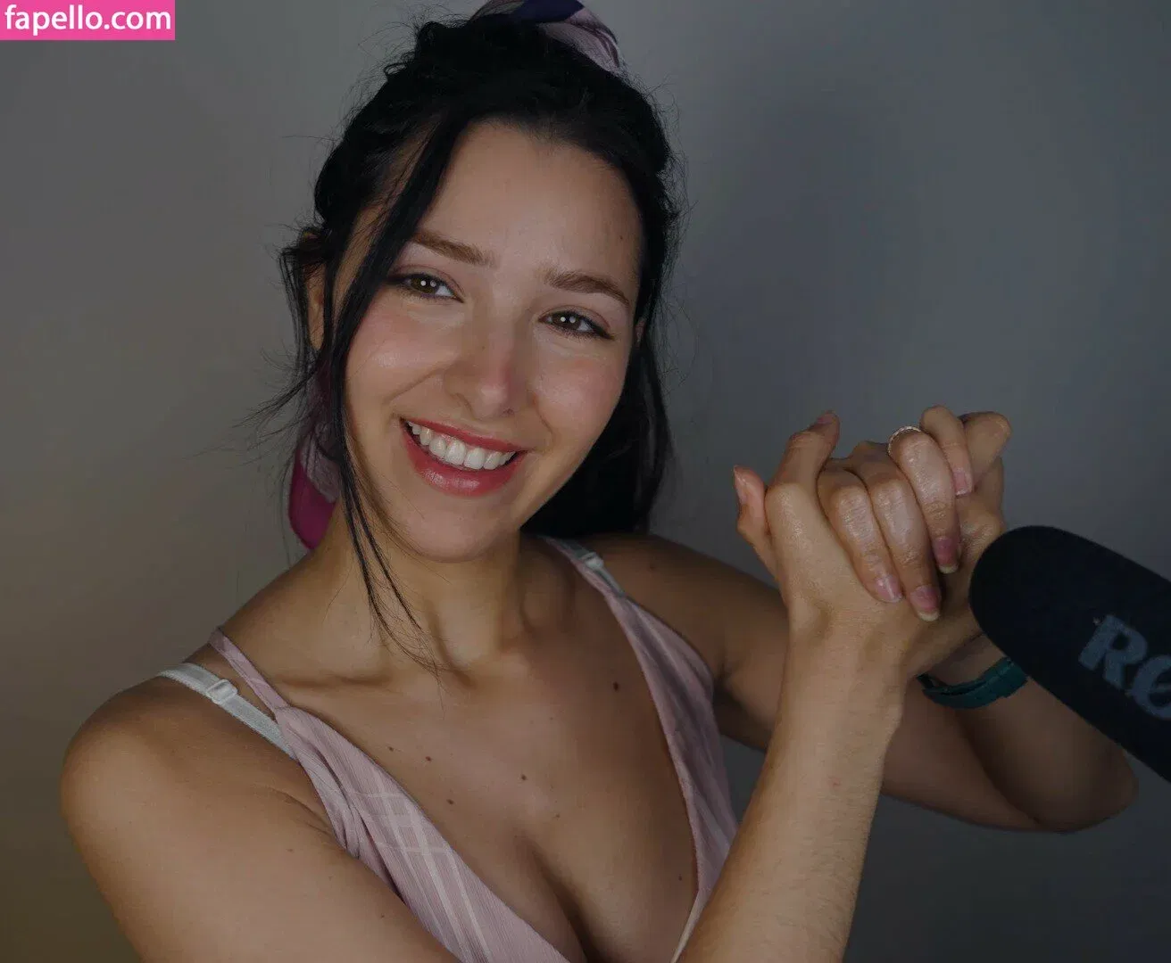 ASMR Glow Onlyfans Photo Gallery 