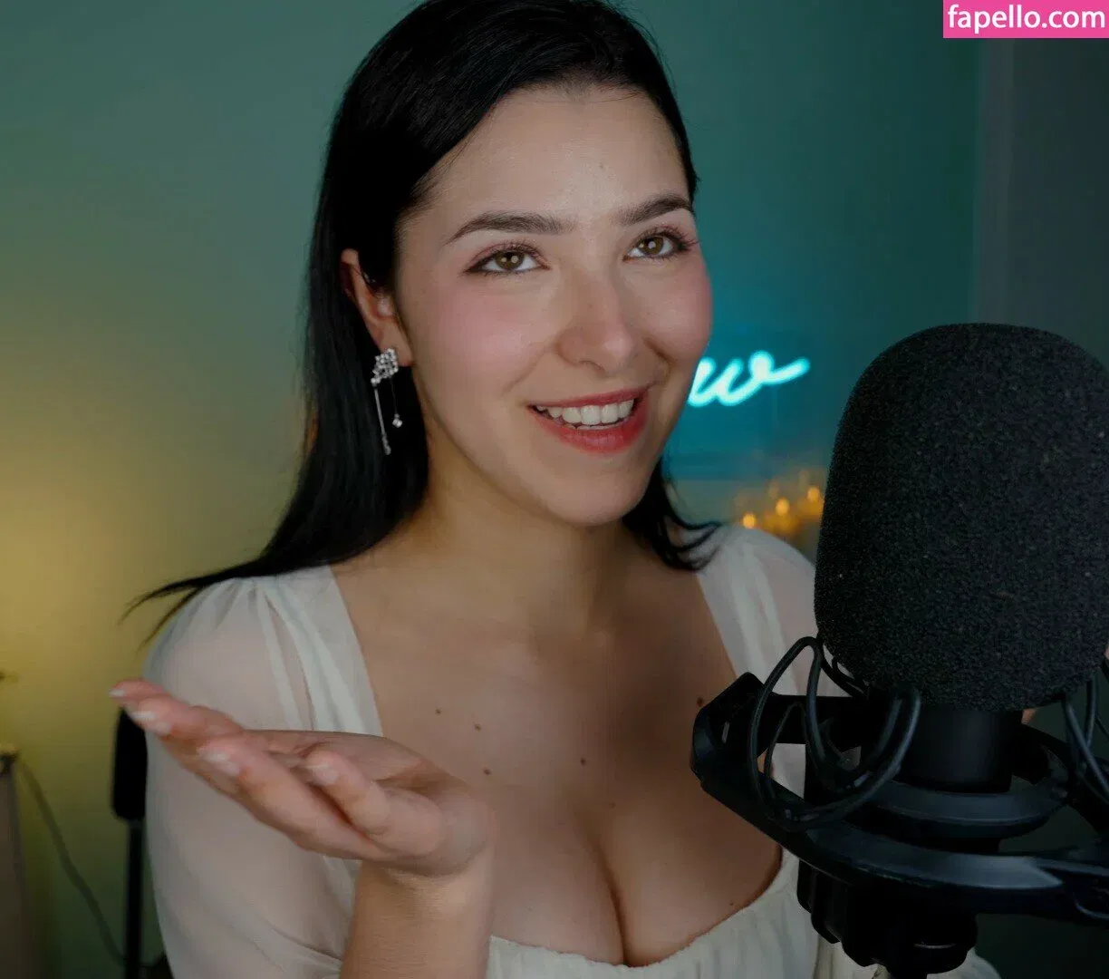 ASMR Glow Onlyfans Photo Gallery 
