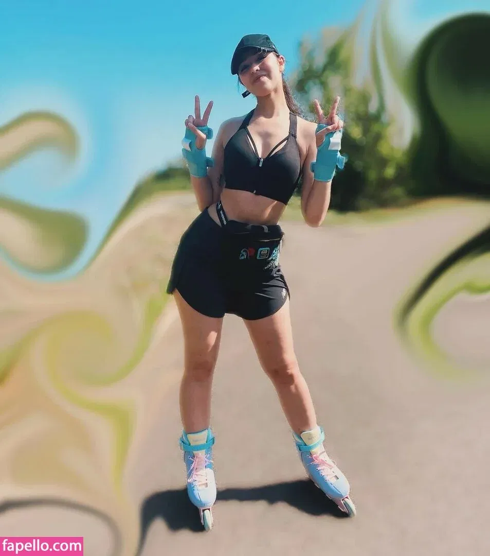 ASMR Glow Onlyfans Photo Gallery 