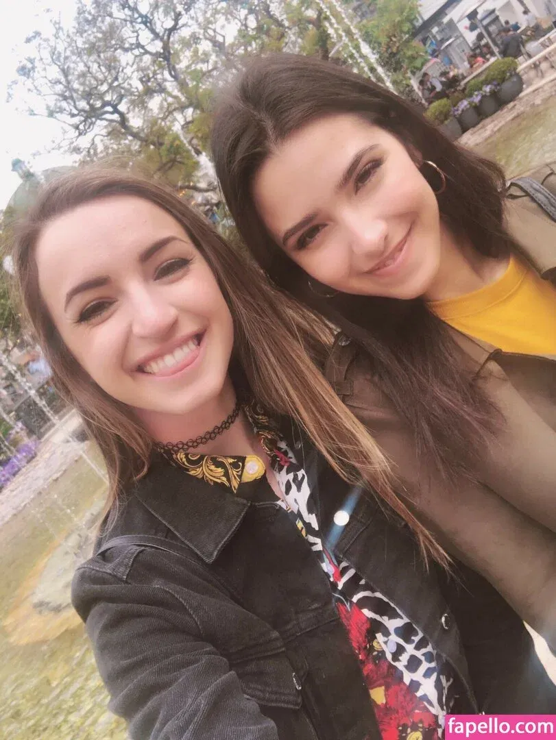 ASMR Glow Onlyfans Photo Gallery 