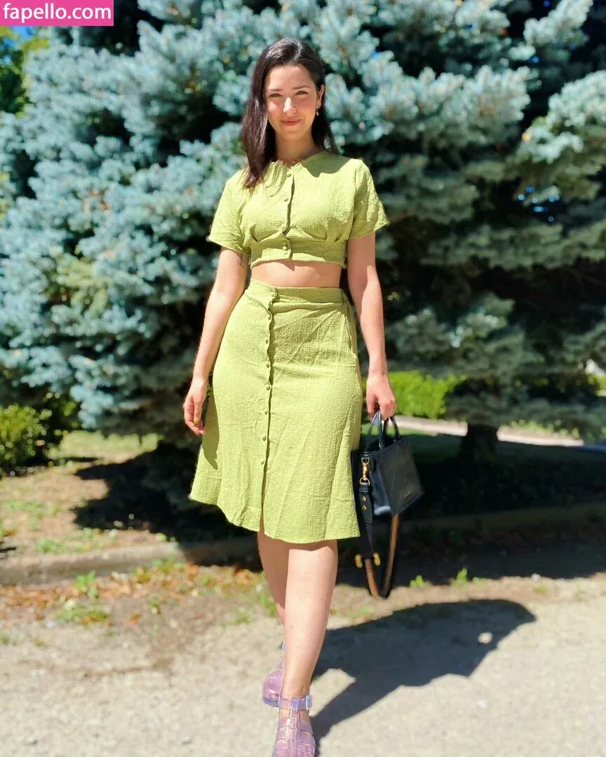 ASMR Glow Onlyfans Photo Gallery 