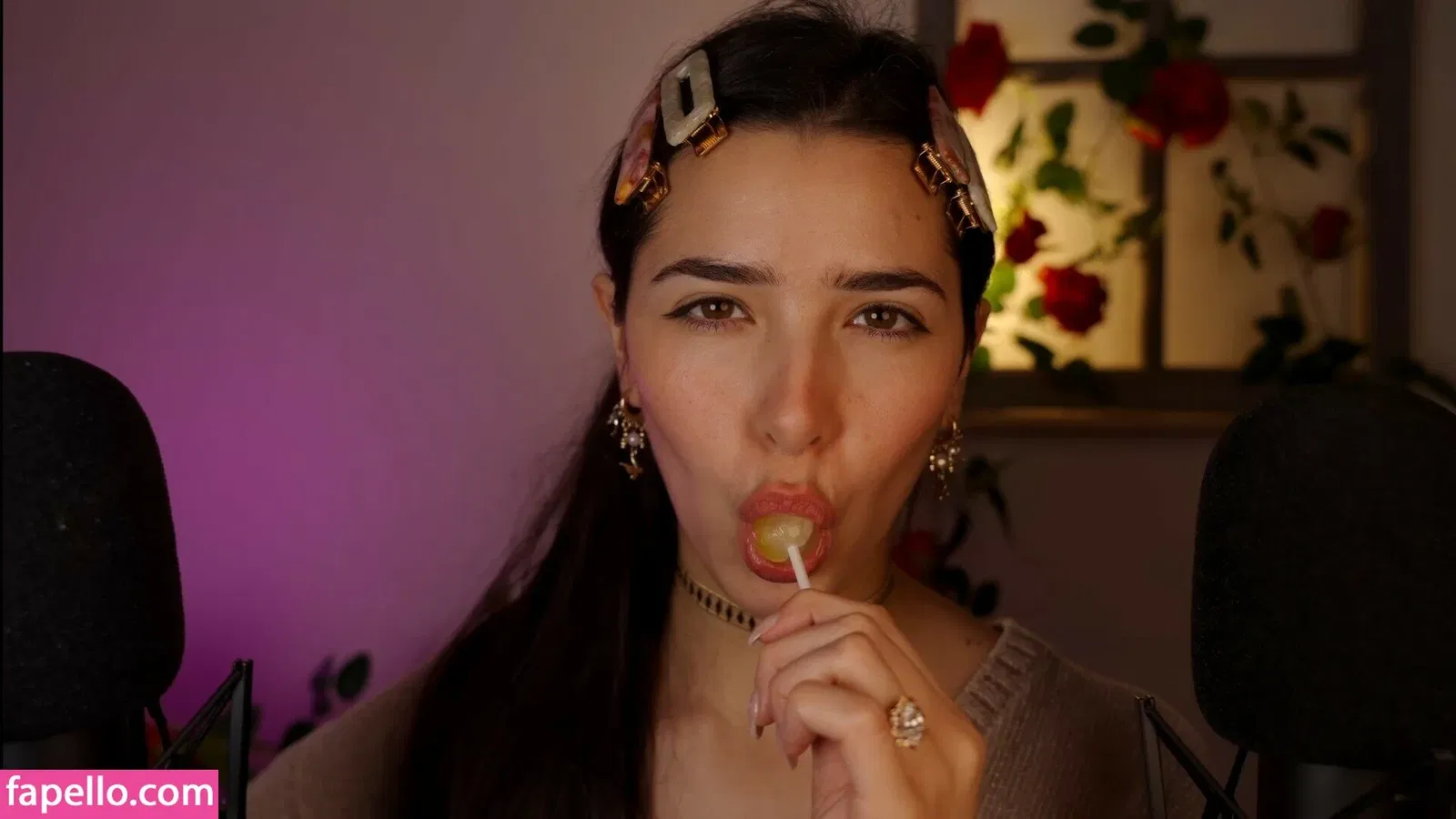 ASMR Glow Onlyfans Photo Gallery 