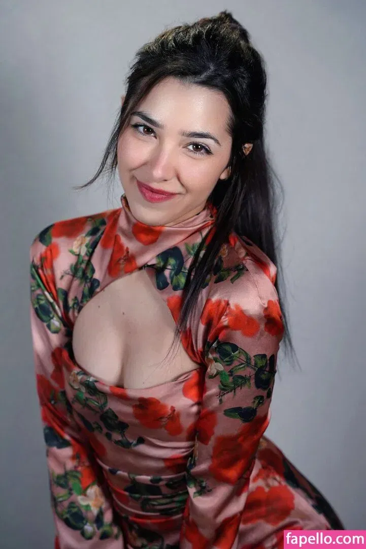 ASMR Glow Onlyfans Photo Gallery 