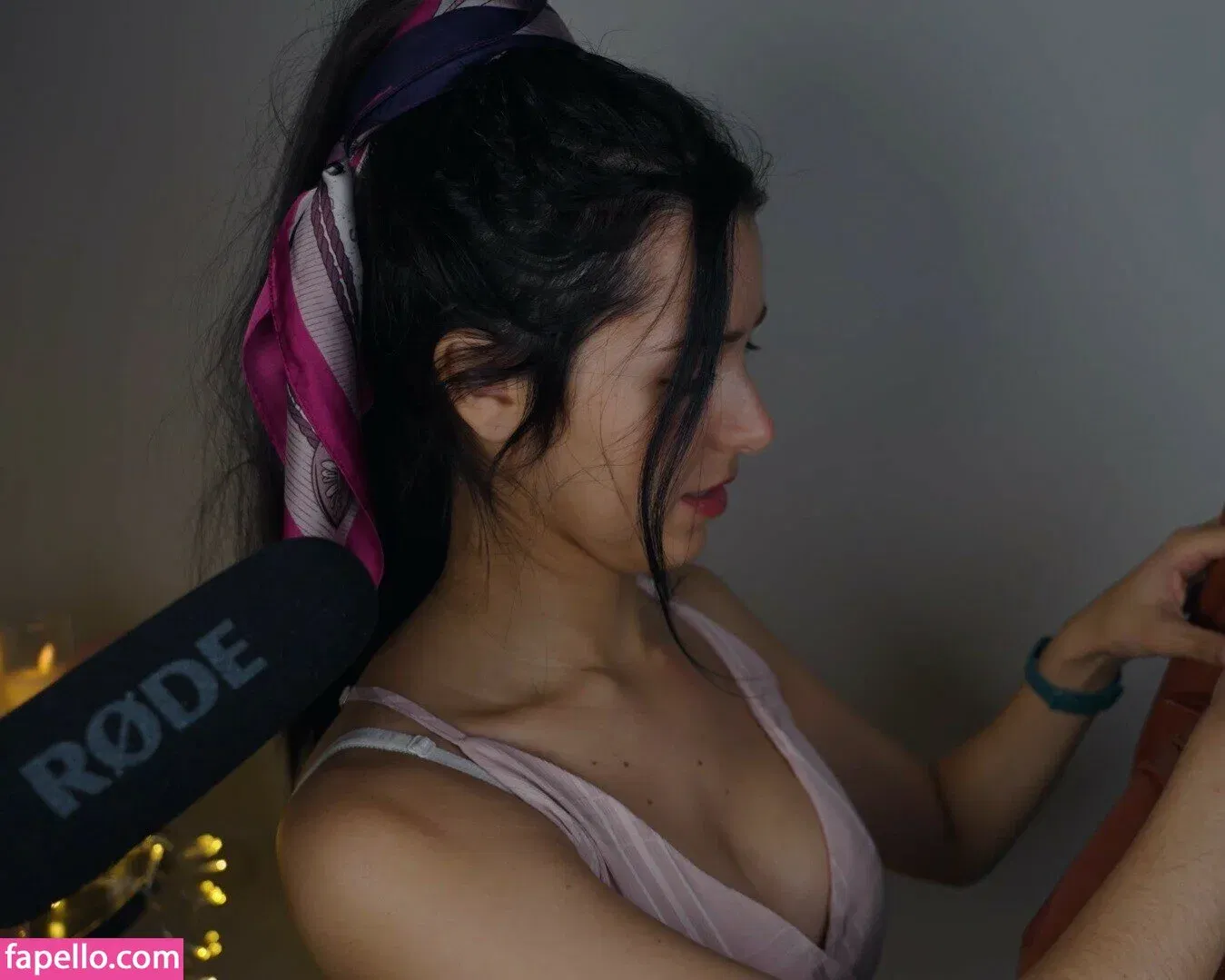 ASMR Glow Onlyfans Photo Gallery 