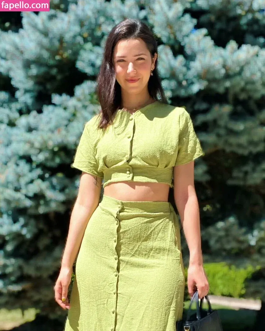 ASMR Glow Onlyfans Photo Gallery 