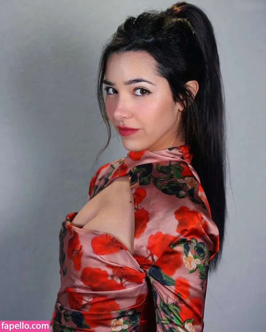 ASMR Glow Onlyfans Photo Gallery 