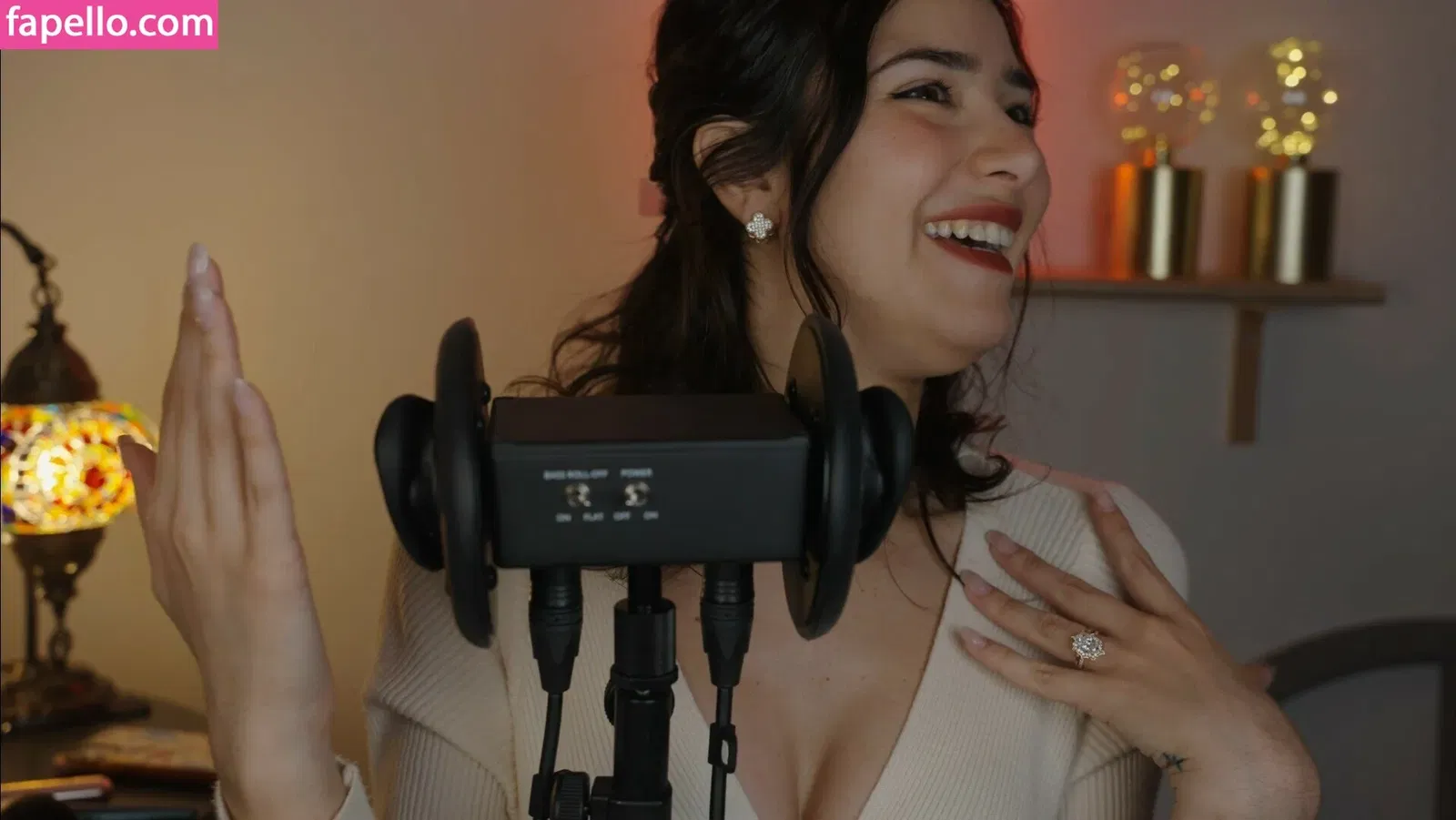 ASMR Glow Onlyfans Photo Gallery 