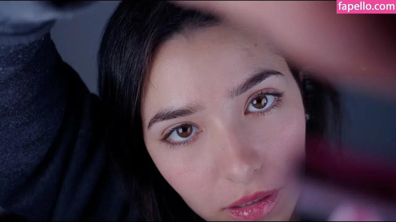 ASMR Glow Onlyfans Photo Gallery 