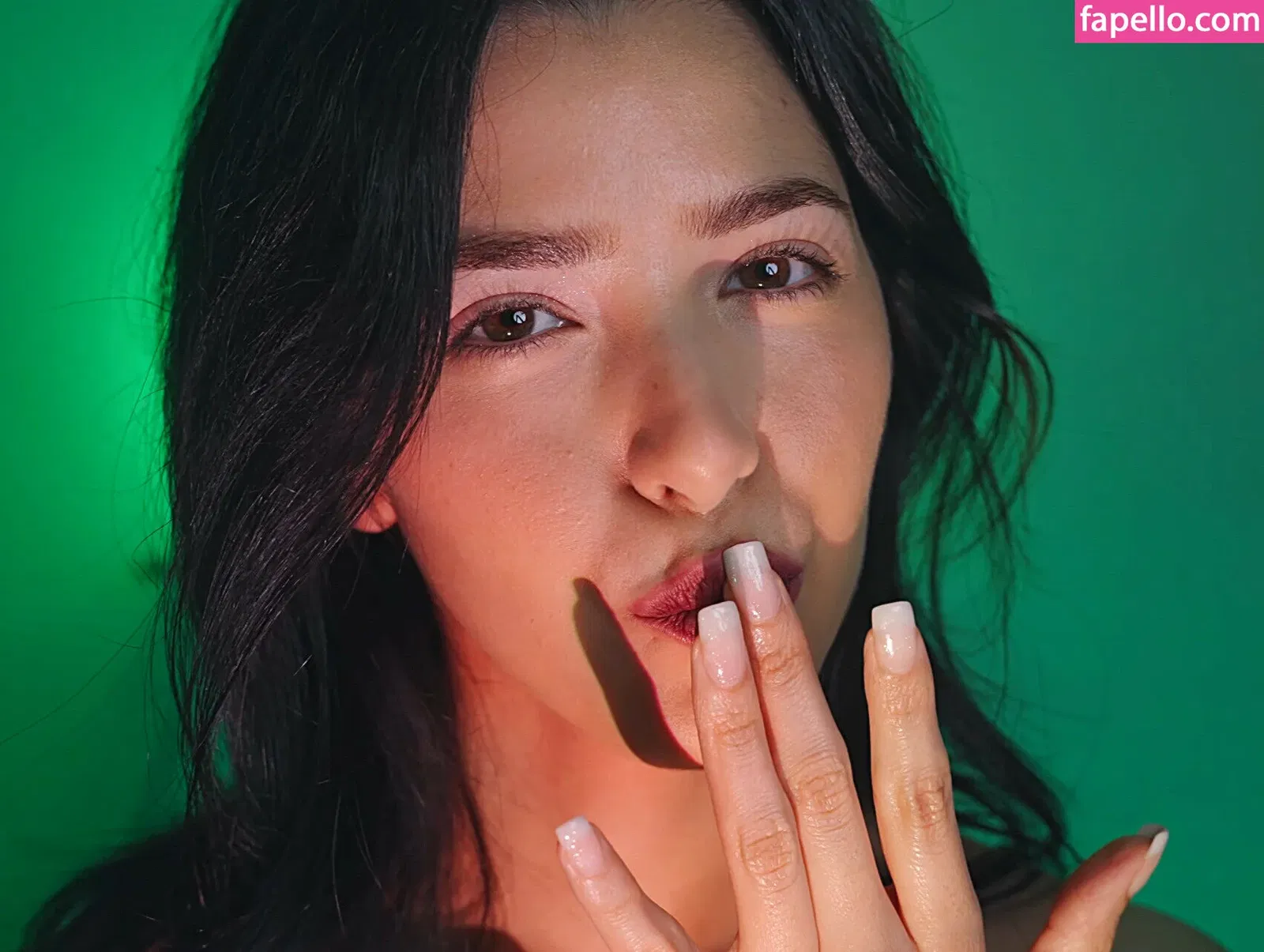 ASMR Glow Onlyfans Photo Gallery 