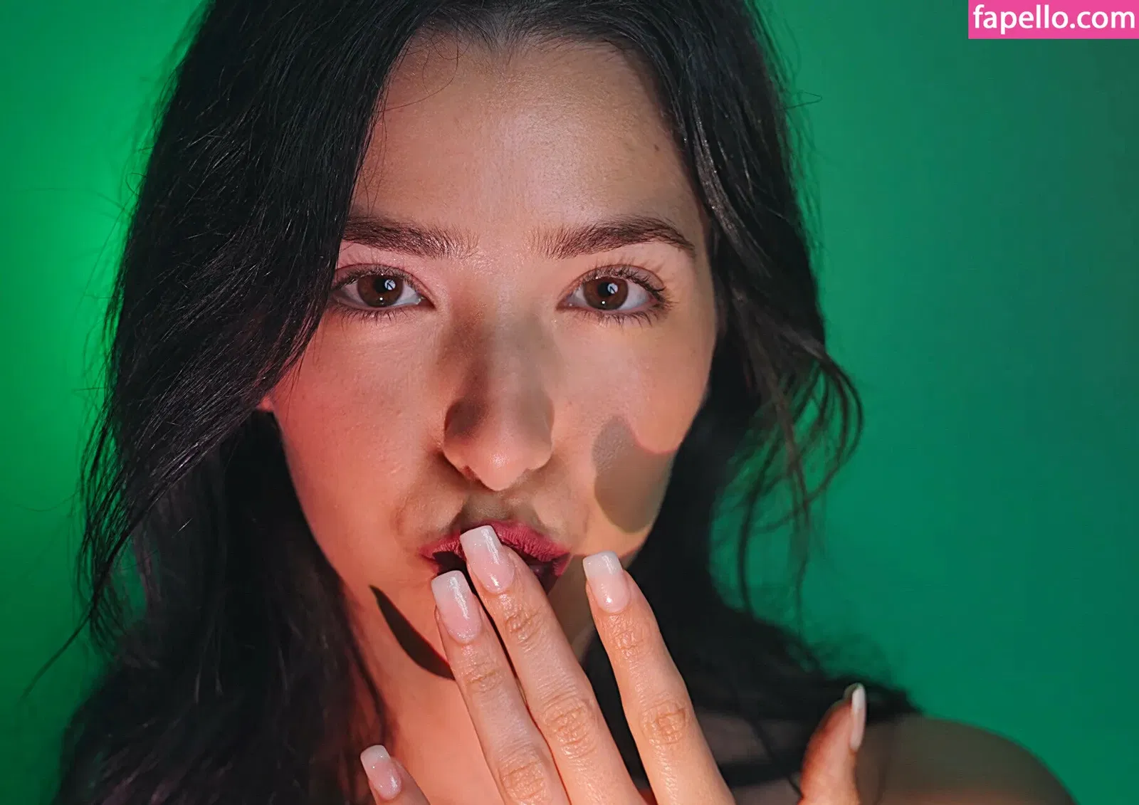 ASMR Glow Onlyfans Photo Gallery 