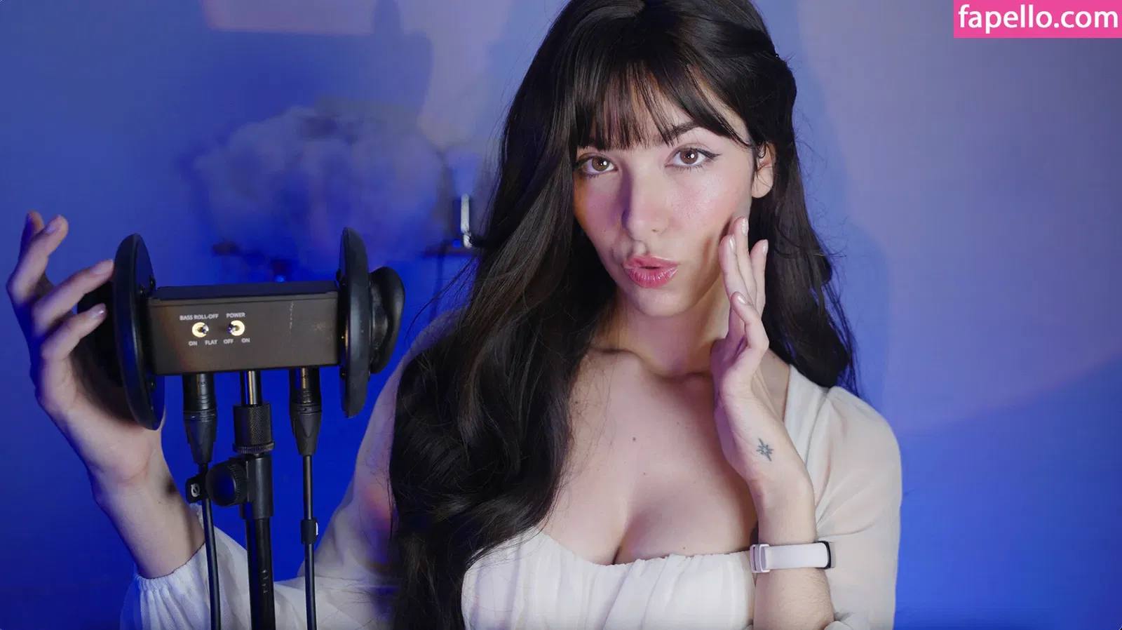 ASMR Glow Onlyfans Photo Gallery 