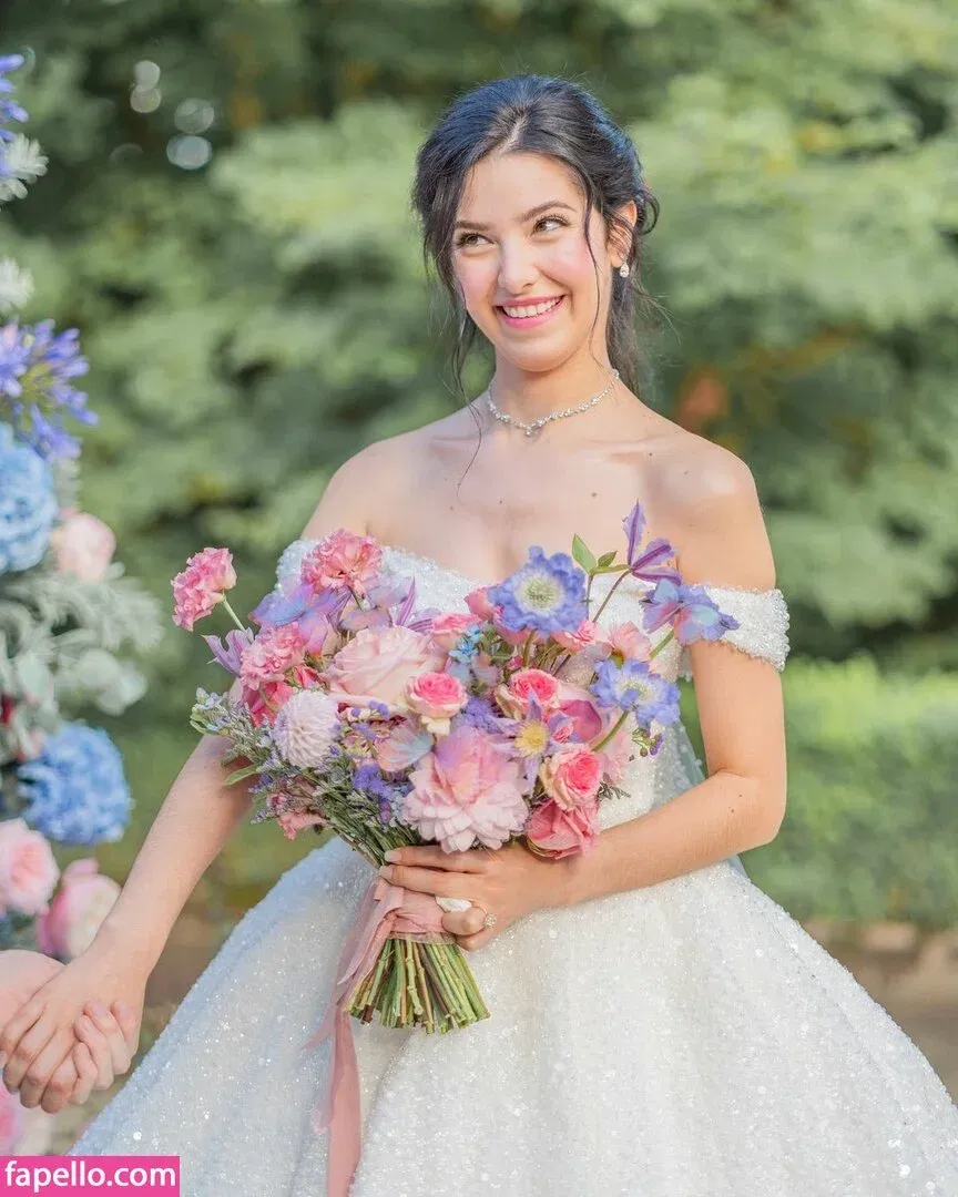 ASMR Glow Onlyfans Photo Gallery 