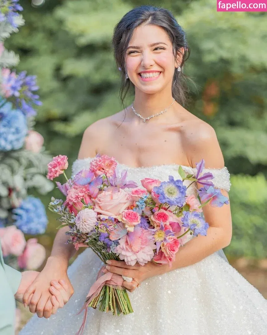 ASMR Glow Onlyfans Photo Gallery 