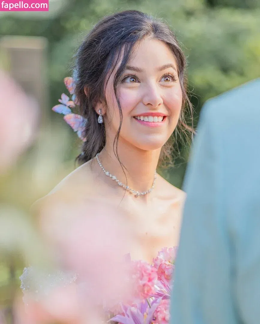 ASMR Glow Onlyfans Photo Gallery 