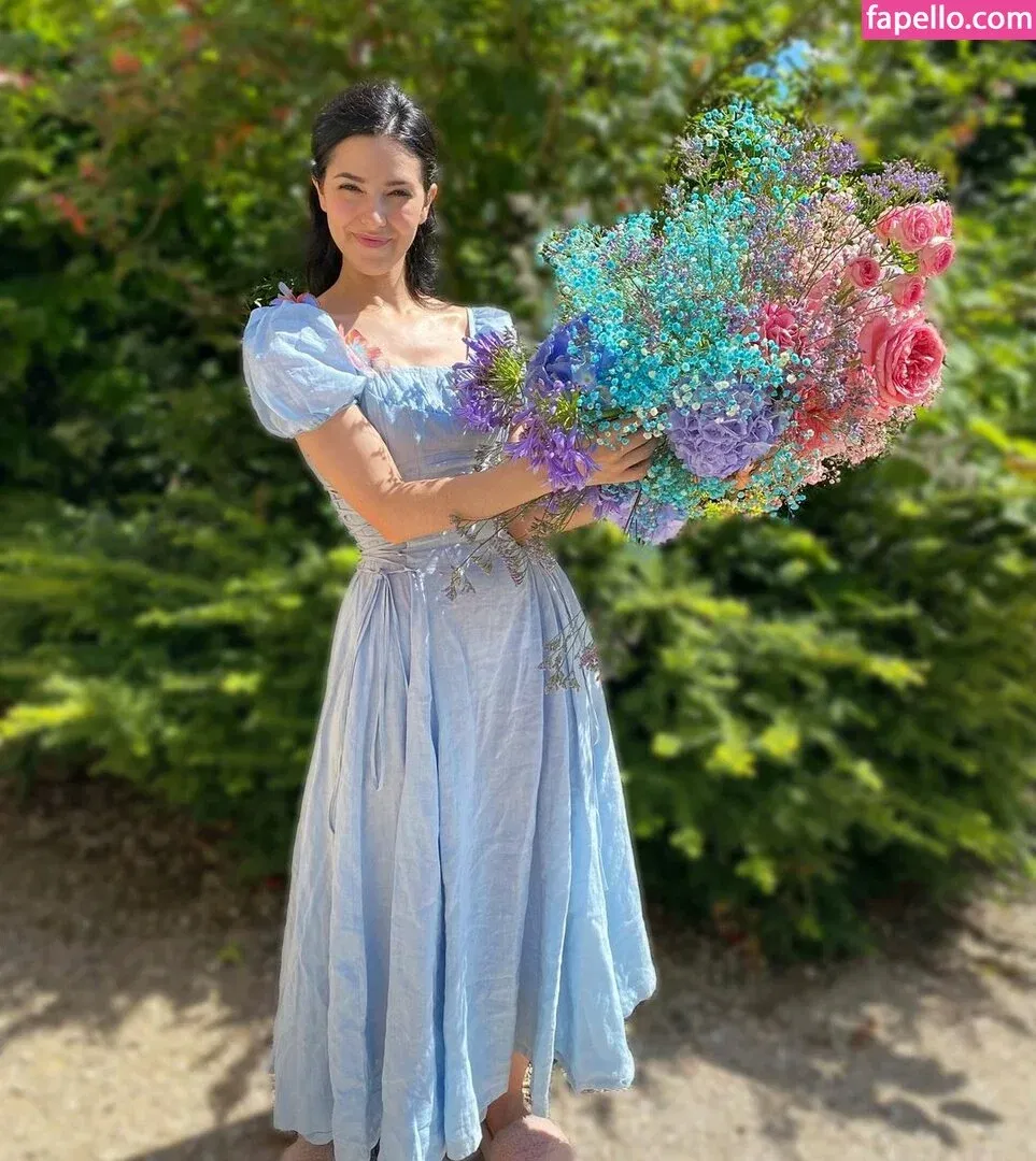 ASMR Glow Onlyfans Photo Gallery 