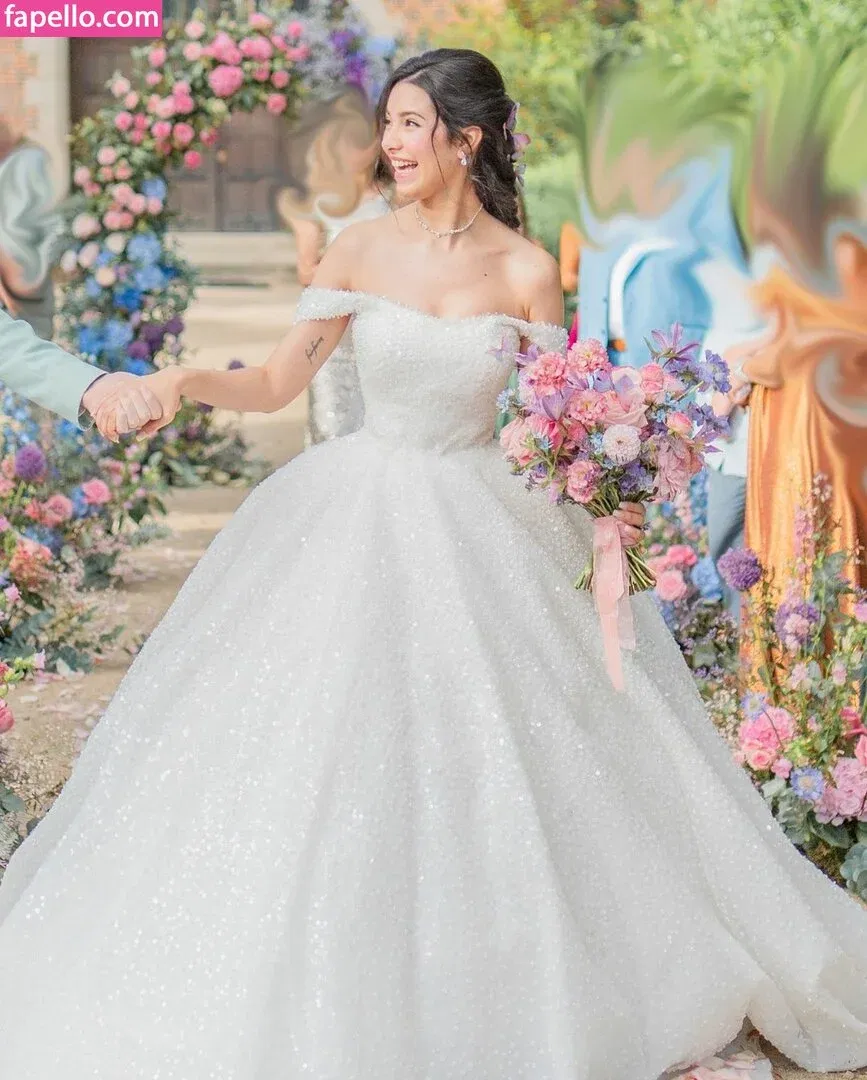 ASMR Glow Onlyfans Photo Gallery 