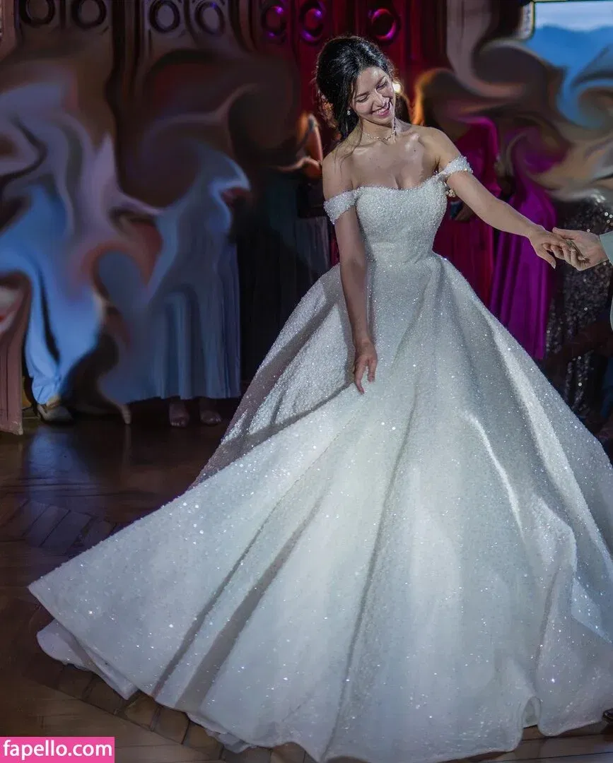 ASMR Glow Onlyfans Photo Gallery 