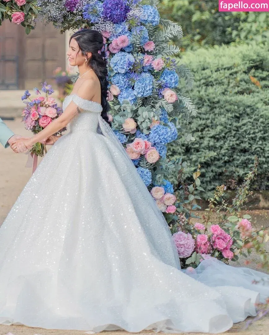 ASMR Glow Onlyfans Photo Gallery 