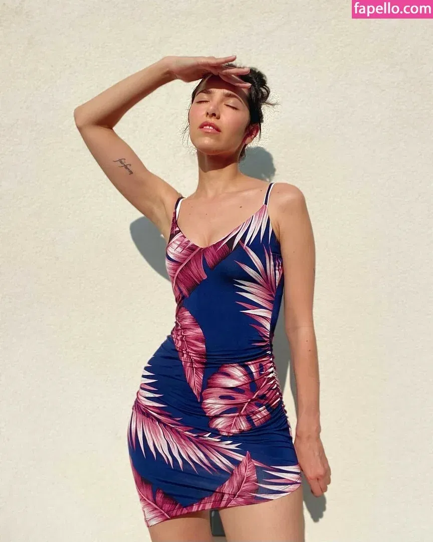 ASMR Glow Onlyfans Photo Gallery 