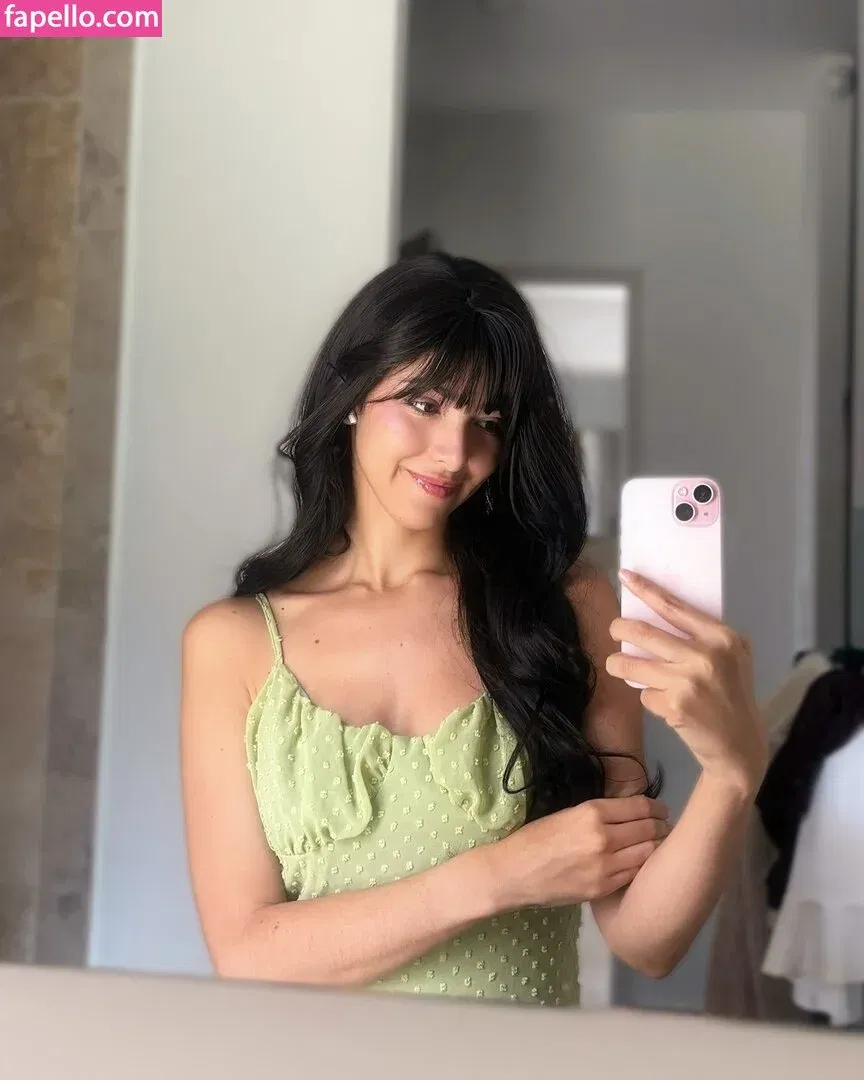 ASMR Glow Onlyfans Photo Gallery 