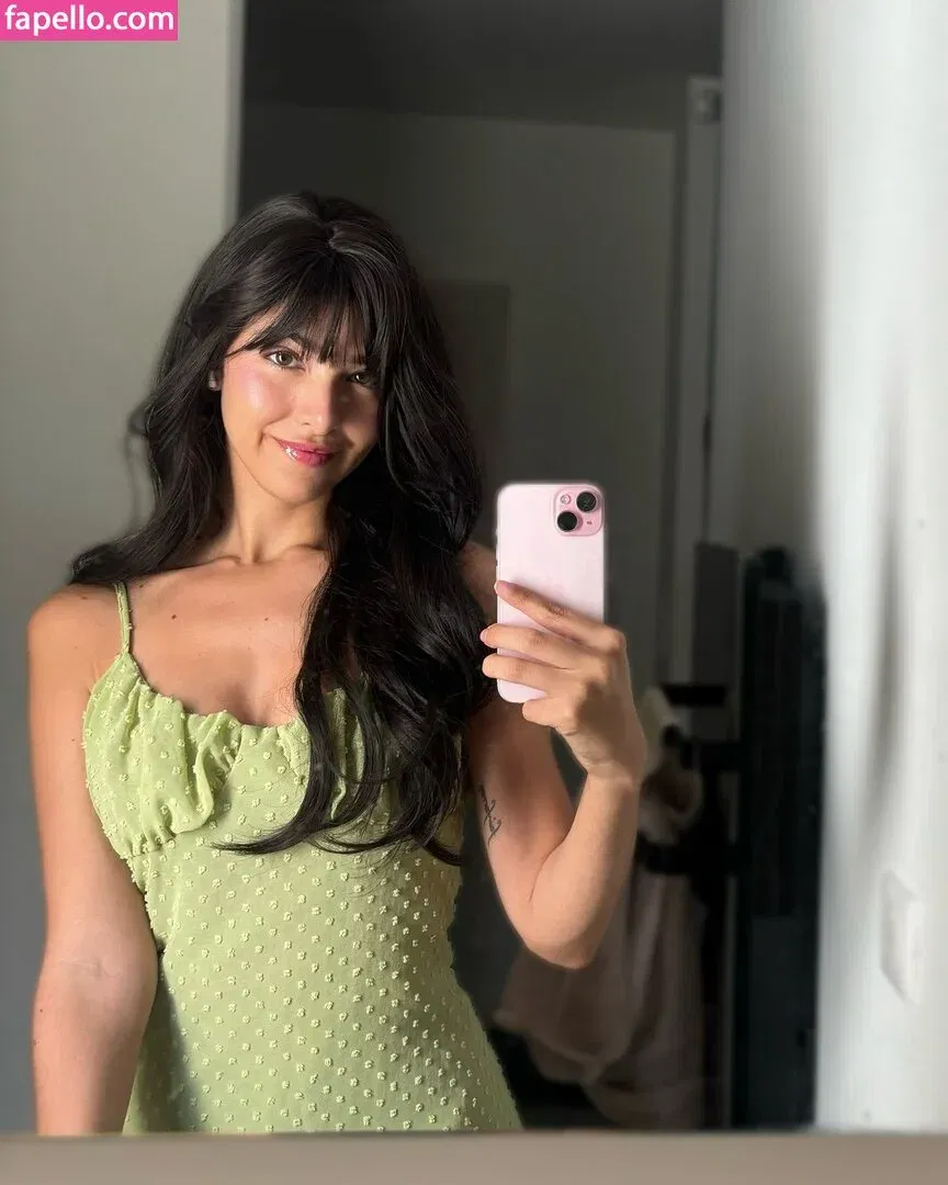 ASMR Glow Onlyfans Photo Gallery 