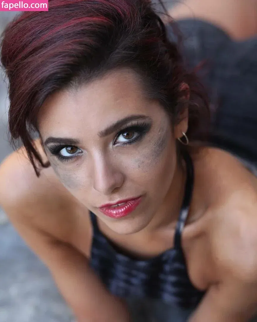 ASMR Glow Onlyfans Photo Gallery 