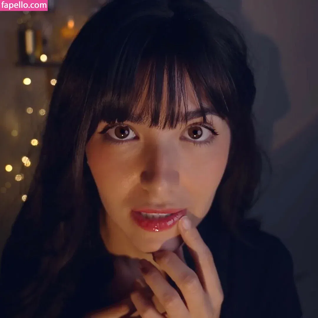 ASMR Glow Onlyfans Photo Gallery 