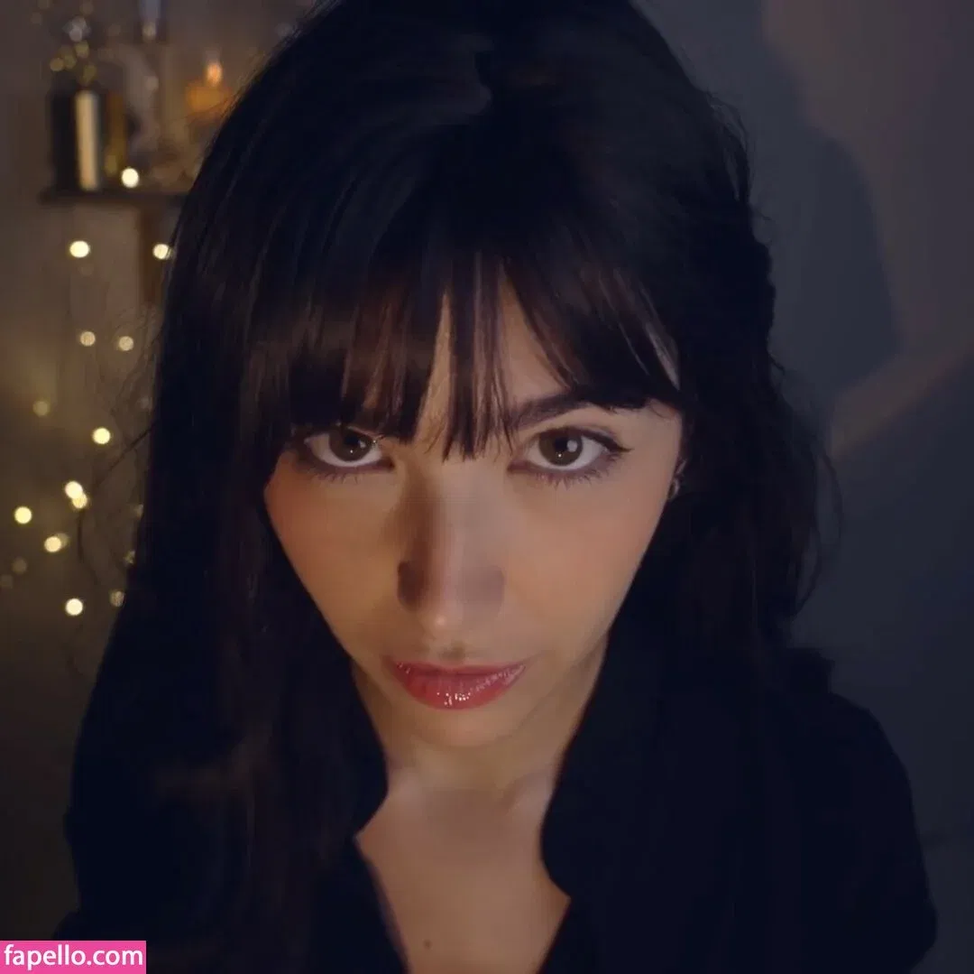 ASMR Glow Onlyfans Photo Gallery 